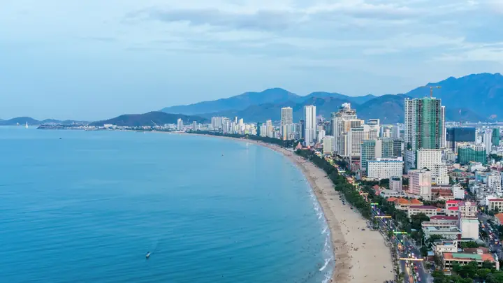 Nha Trang Nổi Tiếng Về Cái Gì? Vịnh Nha Trang