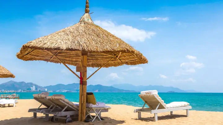 Nha Trang Nổi Tiếng Về Cái Gì? Bãi Biển Xinh Đẹp