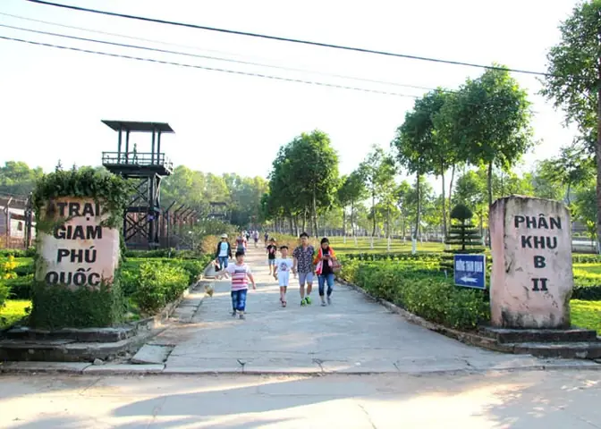 Khám Phá Nhà Tù Phú Quốc - Di Tích Lịch Sử Bi Hùng | Salinda ... Khám Phá Nhà Tù Phú Quốc - Di Tích Lịch Sử Bi Hùng | Salinda ...