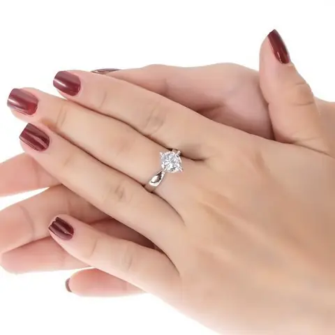 Người Yêu Tặng Nhẫn Tỏ Tình Đeo Ngón Nào?