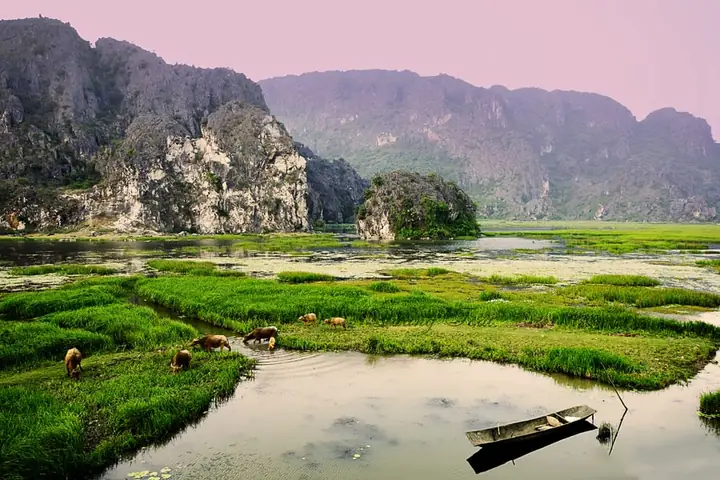 Đầm Vân Long