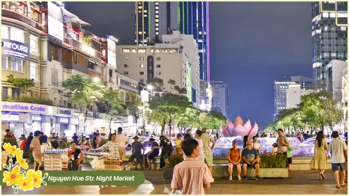 Nguyen Hue Walking Street Night Market: Entertainment Galore
