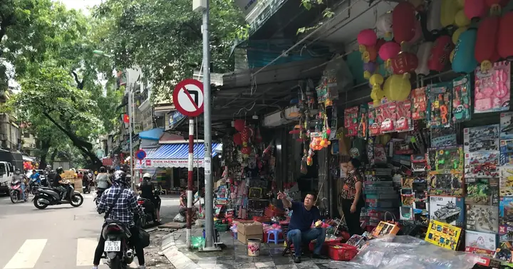Phố Đồ Chơi Ở Hà Nội Đìu Hiu Dịp 1/6, Hàng Trung Quốc Áp Đảo | Báo ... Phố Đồ Chơi Ở Hà Nội Đìu Hiu Dịp 1/6, Hàng Trung Quốc Áp Đảo | Báo ...