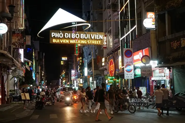 Phố Tây Bùi Viện Và Những Con Phố Ăn Chơi Nức Tiếng Đông Nam Á Phố Tây Bùi Viện Và Những Con Phố Ăn Chơi Nức Tiếng Đông Nam Á