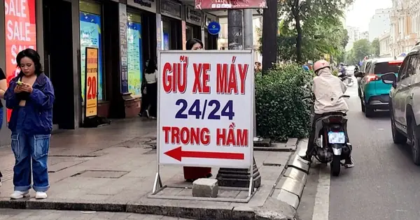 Đi Countdown Chào Năm Mới Ở Phố Đi Bộ Nguyễn Huệ Thì Gửi Xe Ở ... Đi Countdown Chào Năm Mới Ở Phố Đi Bộ Nguyễn Huệ Thì Gửi Xe Ở ...