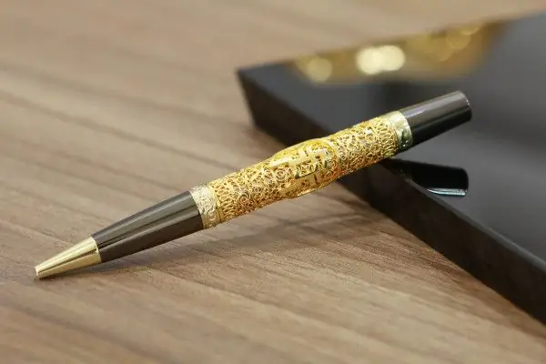Bút Ký Mạ Vàng Khắc Tên Bút Ký Mạ Vàng Khắc Tên