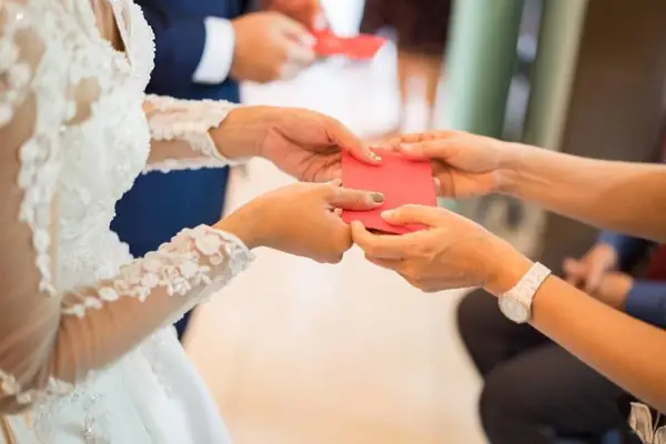 Quà Tặng Tiền Mặt & Phong Bì Cưới