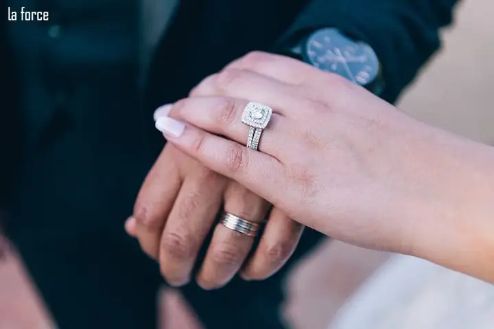 Một Cặp Nhẫn Đôi – Quà Tặng Ngày Cưới Bố Mẹ Một Cặp Nhẫn Đôi – Quà Tặng Ngày Cưới Bố Mẹ