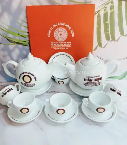11.2. Bộ Ấm Chén Làm Quà Tặng Ngày Họp Lớp