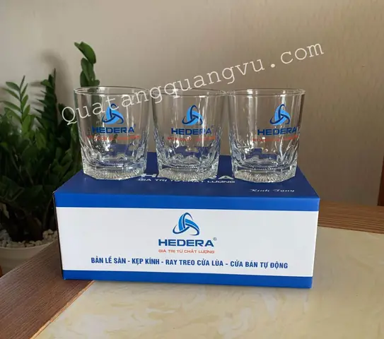 11.3. Bộ Ly Thủy Tinh Quà Lưu Niệm Họp Lớp