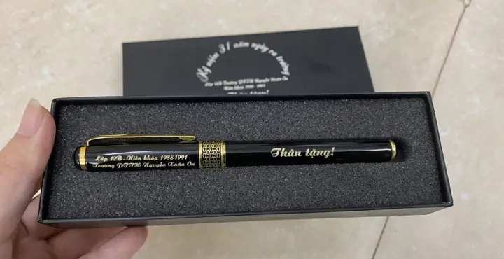 Bút Ký Làm Quà Lưu Niệm Họp Lớp