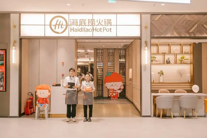 Quán Ăn Gia Đình Hà Nội Lý Tưởng Để Mời Bố Mẹ Thưởng Thức