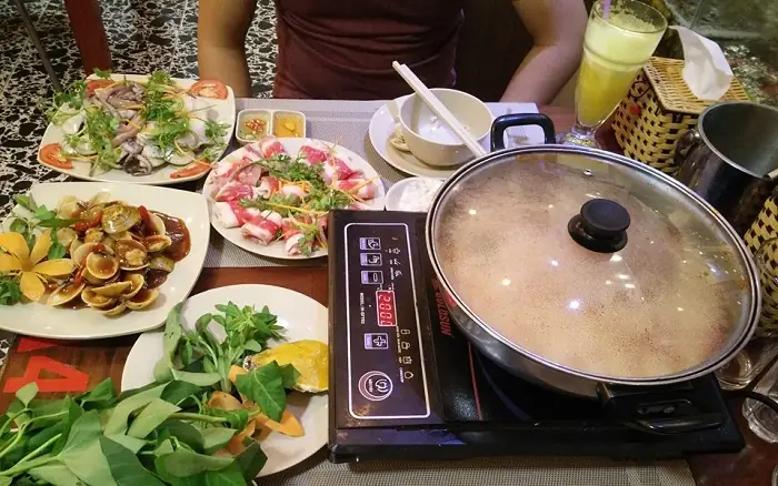 Nhà Hàng Thanh Hương – Hoa Phượng