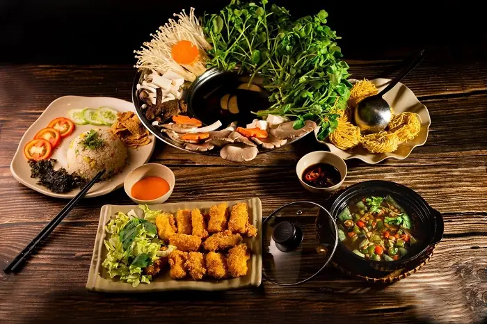 Quán Chay Đà Nẵng: Top 13 Địa Chỉ Ăn Một Lần Là Nhớ Mãi
