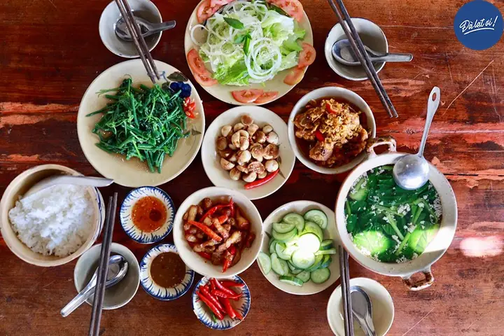 Quán Cơm Đà Lạt Hồi Xưa