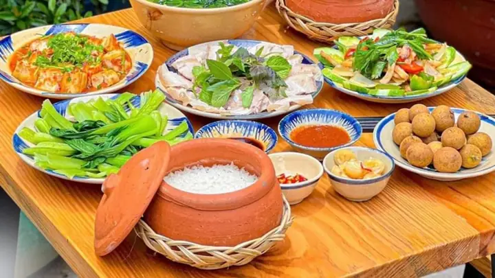 Chỉ Tên 7 Quán Cơm Niêu Thủ Đức Ngon, Đắt Khách Nhất | Xanh Sm