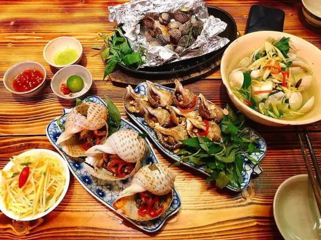 19. Nhà Hàng Hải Sản 103 Biển Xanh Sài Gòn Quận 1