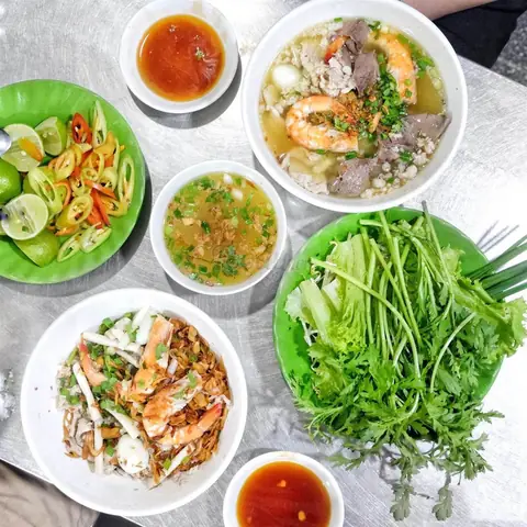 10. Hủ Tiếu Nam Vang Sài Gòn Thành Tín