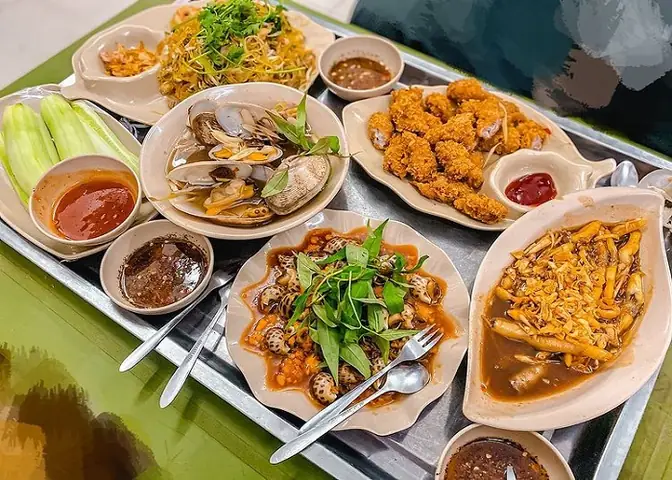 Ốc Chị Hoa