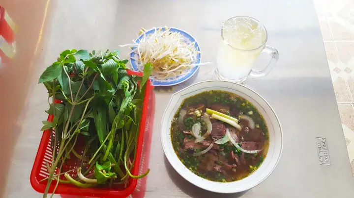 14. Phở Tàu Bay Cần Thơ