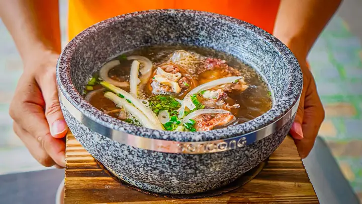 Quán Z Phở 586 Cần Thơ – Since 1986
