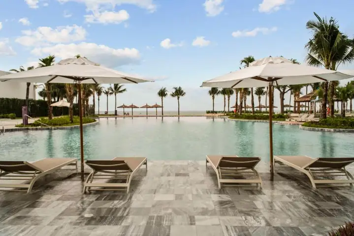 Ảnh Hồ Bơi Tại Dhawa Hồ Tràm Resort Ảnh Hồ Bơi Tại Dhawa Hồ Tràm Resort