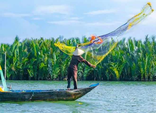 Thưởng Thức Màn Quăng Lưới Đánh Cá Đầy Nghệ Thuật