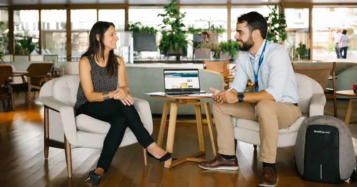 Số điện thoại tổng đài booking hỗ trợ 24/7