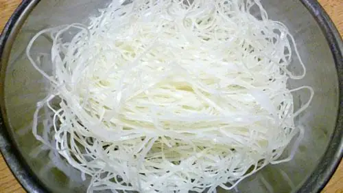 Cách Làm Sợi Hủ Tiếu Tại Nhà