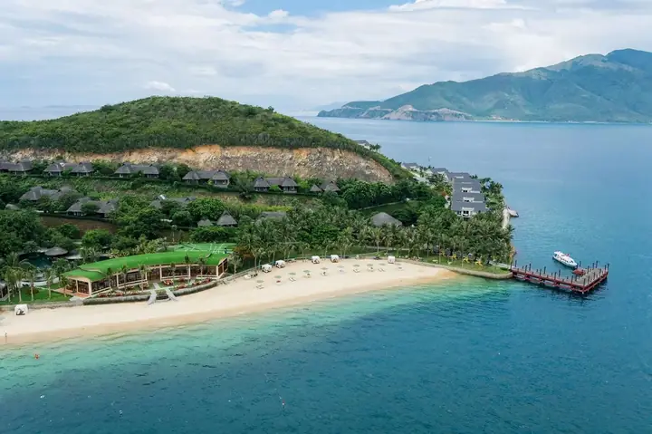 Kết Hợp Nghỉ Dưỡng Đẳng Cấp Tại Hòn Tằm Resort