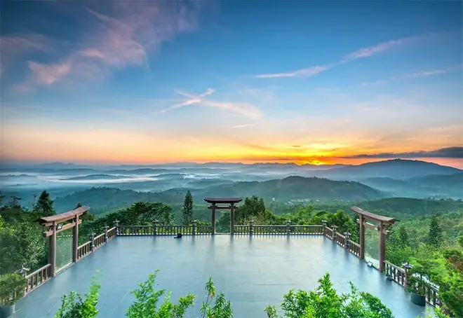 Tên Nghe Nửa Ruộng Nửa Rừng