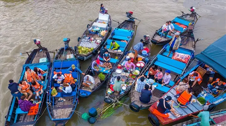 Tháng 6 Nên Du Lịch Ở Đâu? Ngắm Cảnh Đẹp Sông Nước Tại Các Tỉnh Miền Tây
