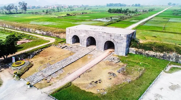 Thành Nhà Hồ - Di Tích Lịch Sử, Địa Điểm Du Lịch Nổi Tiếng Bậc Nhất ...