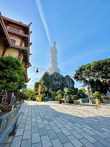 Chiêm Ngưỡng Tượng Phật Quan Âm Cao Nhất Việt Nam