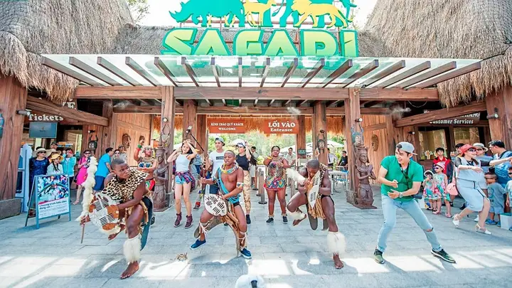 Tham Quan Công Viên Động Vật Bán Hoang Dã Vinpearl Safari Phú Quốc Tham Quan Công Viên Động Vật Bán Hoang Dã Vinpearl Safari Phú Quốc