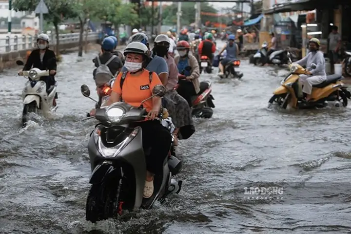 Thời Tiết Tphcm Mưa Lớn Do Bão Số 13 Kalmaegi, Dự Báo Triều ... Thời Tiết Tphcm Mưa Lớn Do Bão Số 13 Kalmaegi, Dự Báo Triều ...