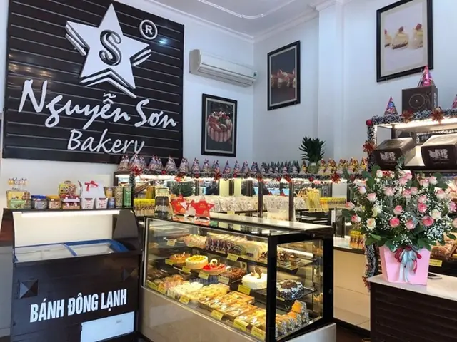 Nguyễn Sơn Bakery