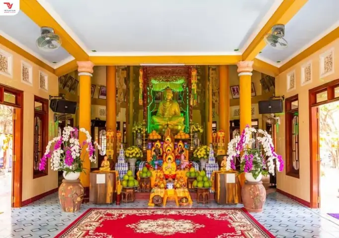 Chánh Điện