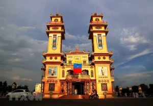 Tòa Thánh Tây Ninh - Công Trình Tôn Giáo Vĩ Đại Nhất Của Đạo Cao ...