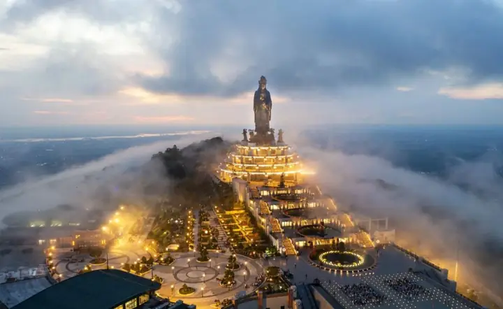 Tour Núi Bà Đen Tây Ninh 1 Ngày - Khuyến Mãi Duy Nhất Tuần Này