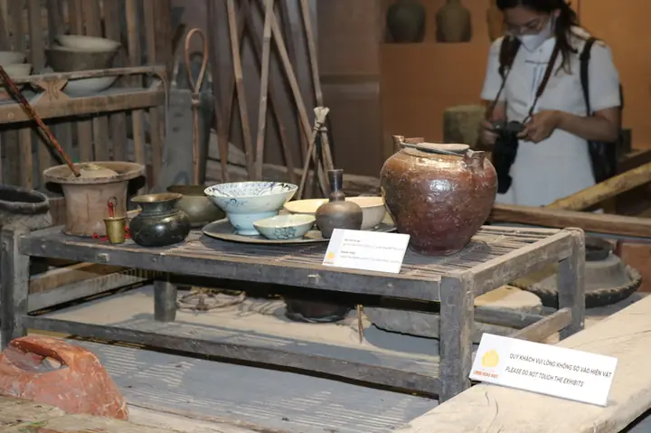 Hội Nhập Quốc Tếđtn: Chiều Ngày 14/4/2025, Trong Khuôn Khổ Chương Trình “gặp Gỡ Hữu Nghị Thanh Niên Việt Nam – Trung Quốc” Lần Thứ 24, Đoàn Đại Biểu Thanh Niên Trung Quốc Đã Có Chuyến Tham Quan, Trải Nghiệm Đầy Thú Vị Tại Làng Gốm Bát Tràng, Một Trong Những Cái Nôi Của Nghề Gốm Truyền Thống Việt Nam.