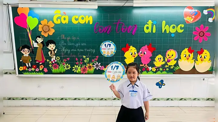 Mẫu Trang Trí Bảng 20/11 Sử Dụng Hình Dán Mẫu Trang Trí Bảng 20/11 Sử Dụng Hình Dán