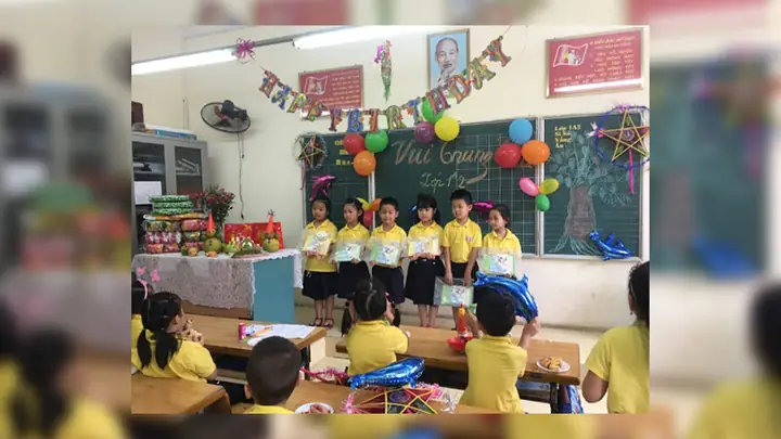 Mẫu Trang Trí Bảng 20/11 Sử Dụng Bóng Bay Mẫu Trang Trí Bảng 20/11 Sử Dụng Bóng Bay