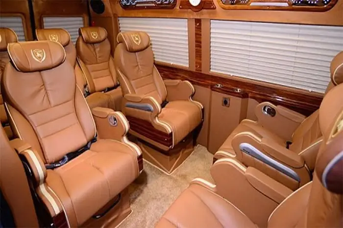Luxury Trans Limousine