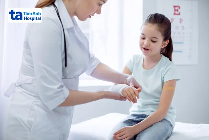 Cách Phòng Ngừa Biến Chứng Sau Bó Bột Cho Trẻ Cách Phòng Ngừa Biến Chứng Sau Bó Bột Cho Trẻ