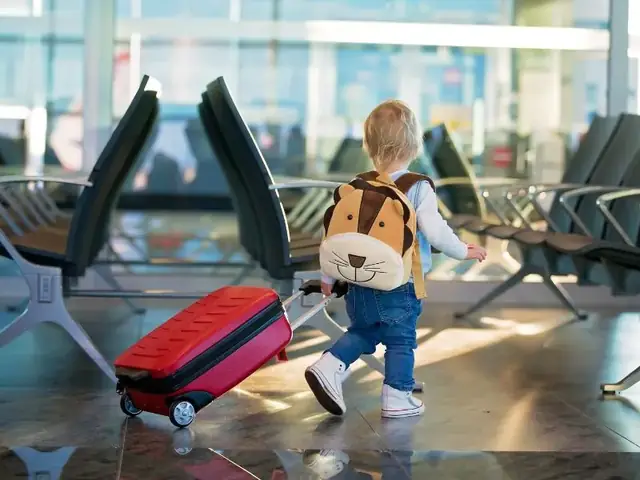 Trẻ Em Đi Thái Lan Có Cần Hộ Chiếu Không?