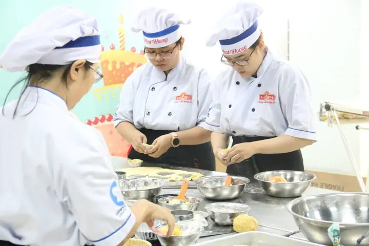 Khóa Học Làm Bánh Archives - Trung Tâm Dạy Nghề Bánh Nhất ... Khóa Học Làm Bánh Archives - Trung Tâm Dạy Nghề Bánh Nhất ...