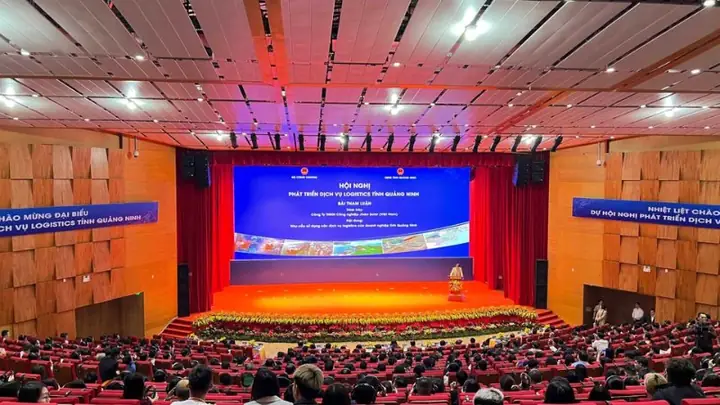 Trung-tam-to-chuc-hoi-nghi-quang-ninh-4