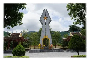 Du Khảo Nơi Địa Đầu Tổ Quốc: Móng Cái