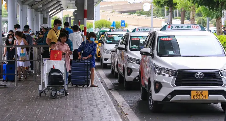 Taxi Sân Bay Tân Sơn Nhất Đi Trung Tâm Các Quận Ở Hcm Giá Rẻ